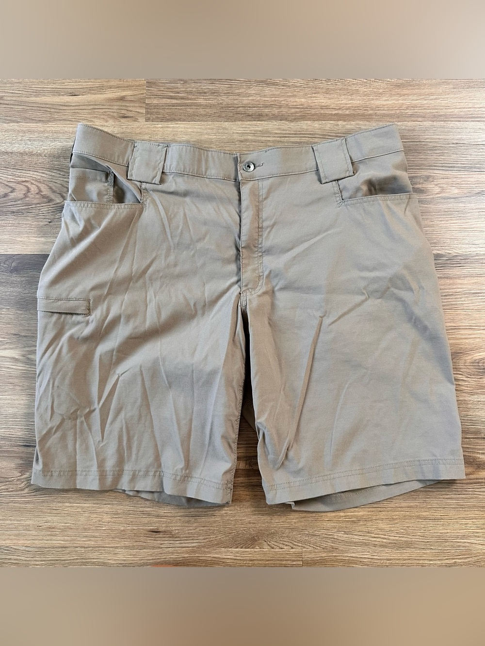 Duluth Trading Shorts Mens 42 Flex Dry On The Fly Brown Cargo Outdoor Stretch
